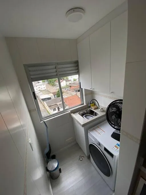 Apartamento Em 布卢梅瑙 0*,