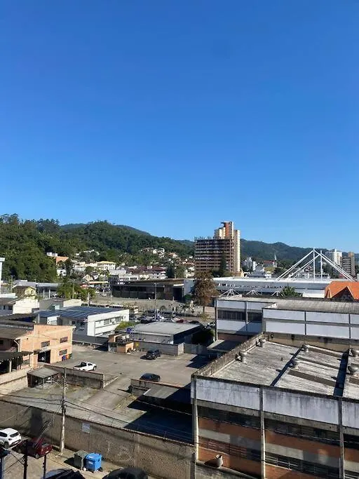 Apartamento Em 布卢梅瑙 公寓